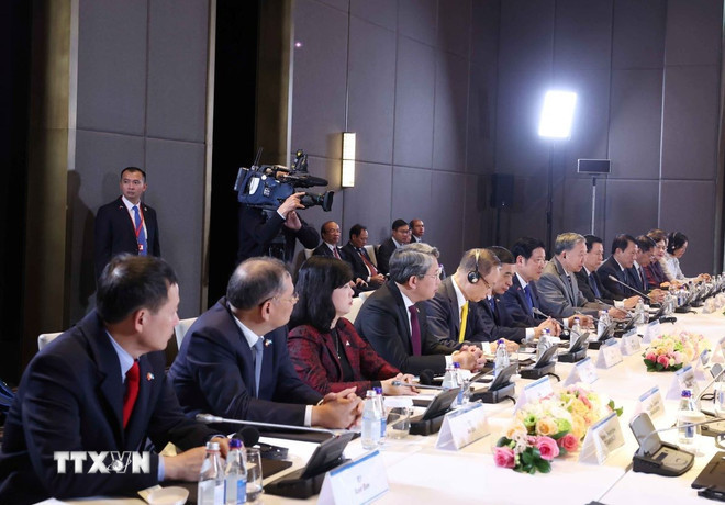 ttxvn-tong-bi-thu-to-lam-hoi-kien-chu-tich-ha-vien-kazakhstan-0605-2.jpg