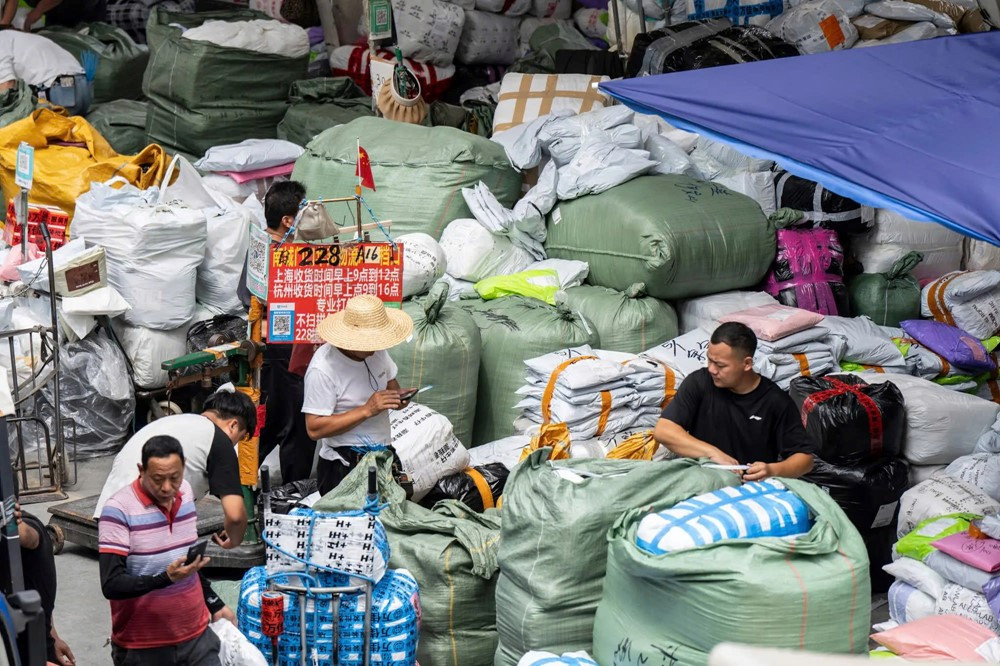 Mỹ siết cửa ngõ cuối cùng, doanh nghiệp Trung Quốc điêu đứng: ‘Không thể bán gì cho Mỹ nữa’ - ảnh 3