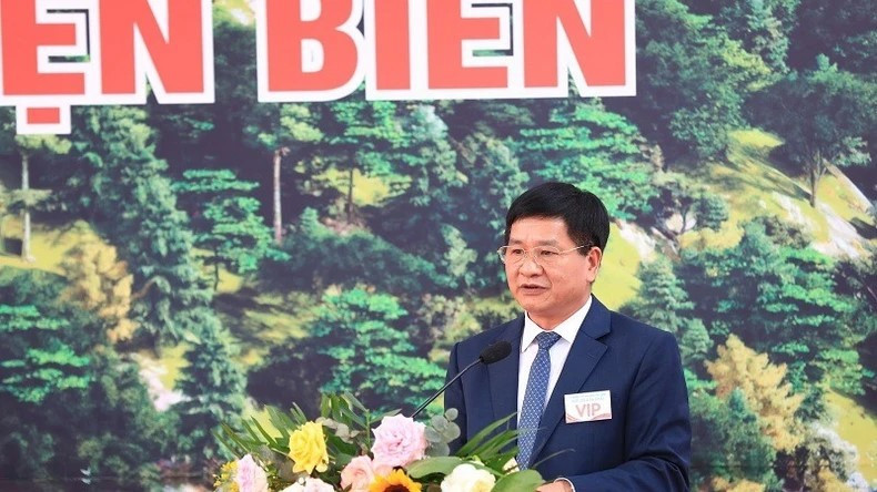 Lá cờ đỏ sao vàng chính thức tung bay trên đỉnh núi cao gần 1.500m gần biên giới Việt Nam - Lào - Trung Quốc, khẳng định chủ quyền lãnh thổ thiêng liêng nơi cực Tây - ảnh 3