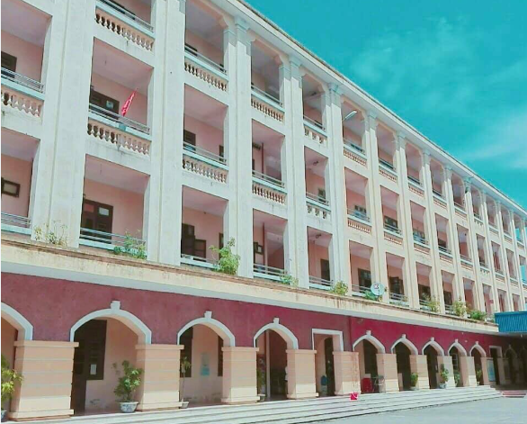 Ngôi trường hơn 100 năm tuổi tại thành phố cổ thứ 2 Việt Nam sắp được lên đời, vốn đầu tư 1.500 tỷ- Ảnh 1. Ngôi trường hơn 100 năm tuổi tại thành phố cổ thứ 2 Việt Nam sắp được lên đời, vốn đầu tư 1.500 tỷ- Ảnh 1.