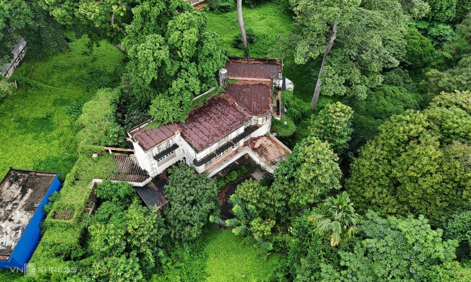 8 căn biệt thự bỏ hoang trên khu đất 4ha giữa TP: Từng là nơi ở của gia tộc giàu bậc nhất Đông Dương, tồn tại suốt gần một thế kỷ- Ảnh 4. 8 căn biệt thự bỏ hoang trên khu đất 4ha giữa TP: Từng là nơi ở của gia tộc giàu bậc nhất Đông Dương, tồn tại suốt gần một thế kỷ- Ảnh 4.
