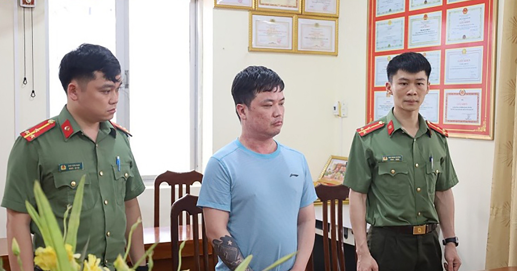 Khởi tố Tiktoker Lê Việt Hùng tội Cưỡng đoạt tài sản