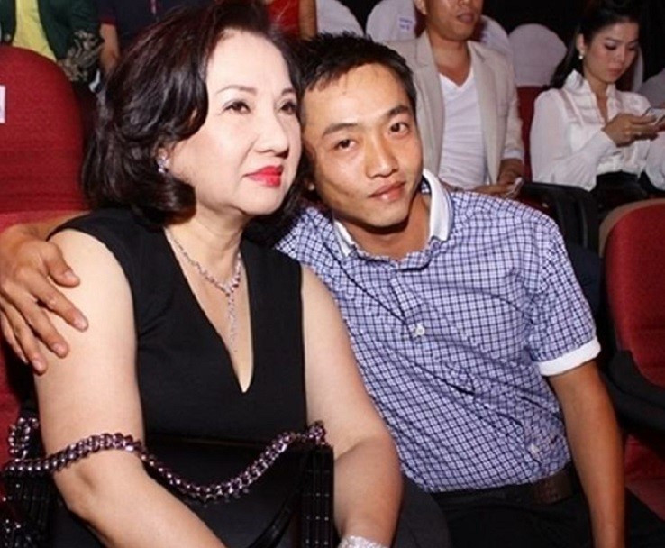 Tay chơi siêu xe nổi tiếng nhất Việt Nam, có mẹ là 'người đàn bà thép' của ngành BĐS nhưng cuộc sống không hào nhoáng như tin đồn - ảnh 2