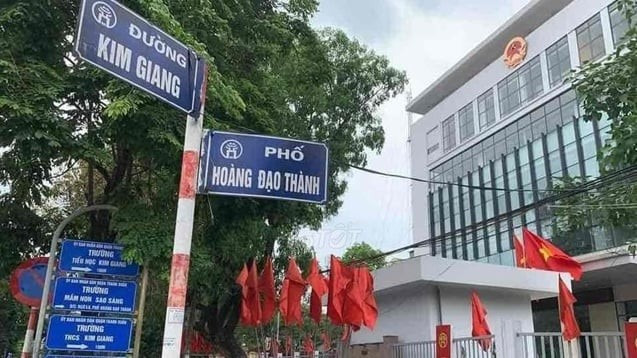 Gia đình duy nhất Việt Nam có tới 3 người được lấy tên đặt cho tên đường ở Thủ đô: Đều là những nhân vật tài năng của đất nước, thế hệ kế cận làm Thiếu tướng, Giáo sư, Tiến sĩ - ảnh 1