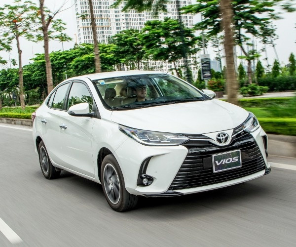 Honda, Toyota, Ford, Mercedes... đua nhau xả hàng khủng tháng 5