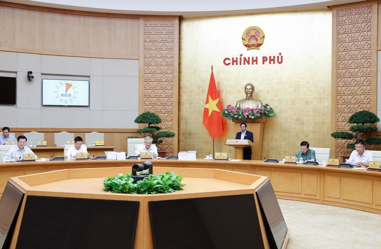 Thủ tướng yêu cầu Bộ Tài chính khẩn trương bố trí kinh phí, chi trả cho người nghỉ việc sau sáp nhập - ảnh 1