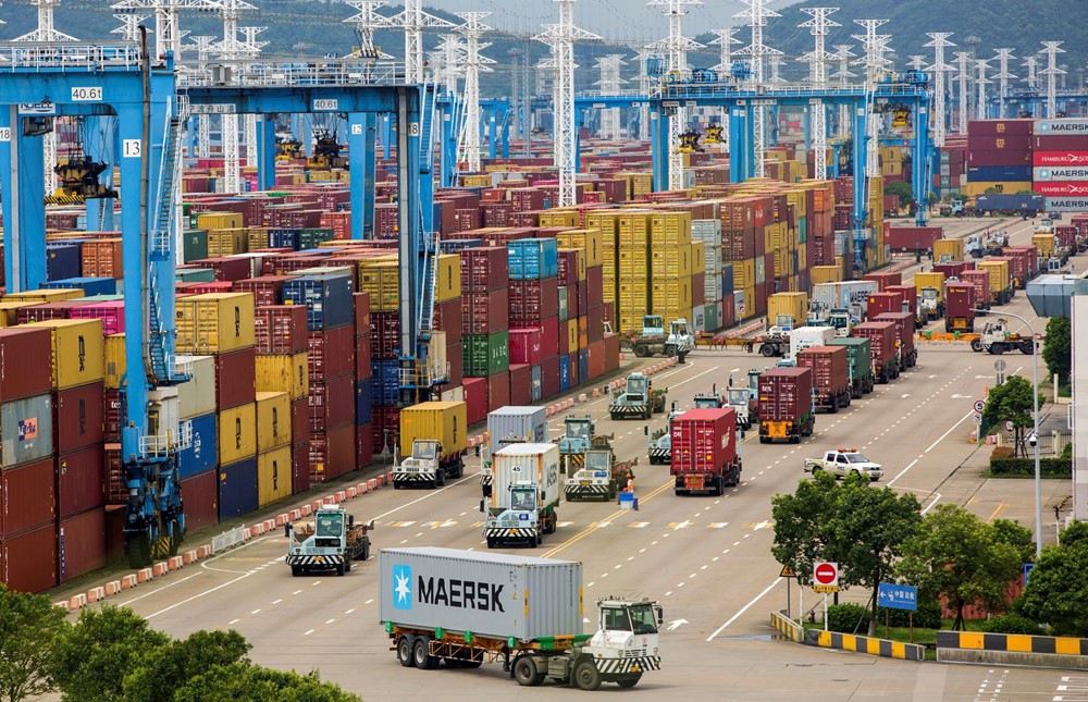 Chặn cửa trước, lọt cửa sau: Xuất khẩu sang Mỹ giảm 21% nhưng Trung Quốc vẫn ‘ăn nên làm ra’ nhờ phần còn lại của thế giới - ảnh 1