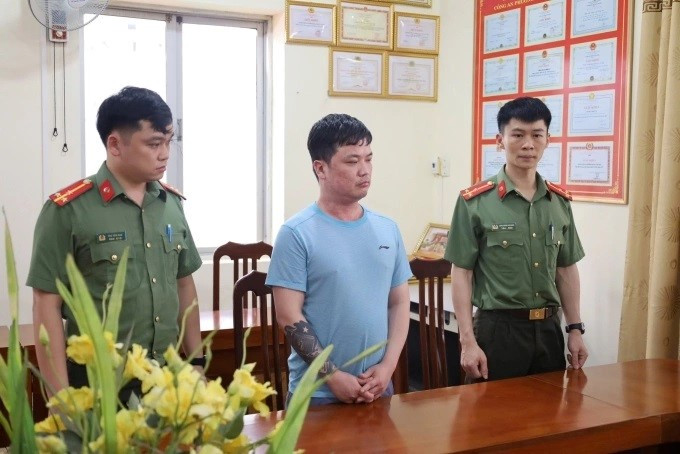 Đề nghị ai là nạn nhân của Tiktoker Lê Việt Hùng khẩn trương liên hệ với Công an - ảnh 1