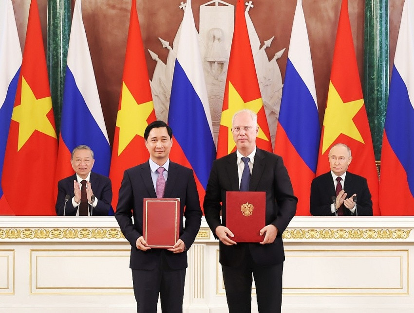 Việt Nam quyết tâm để đưa về 'vũ khí mới' điều trị ung thư hiện đại hàng đầu của Nga