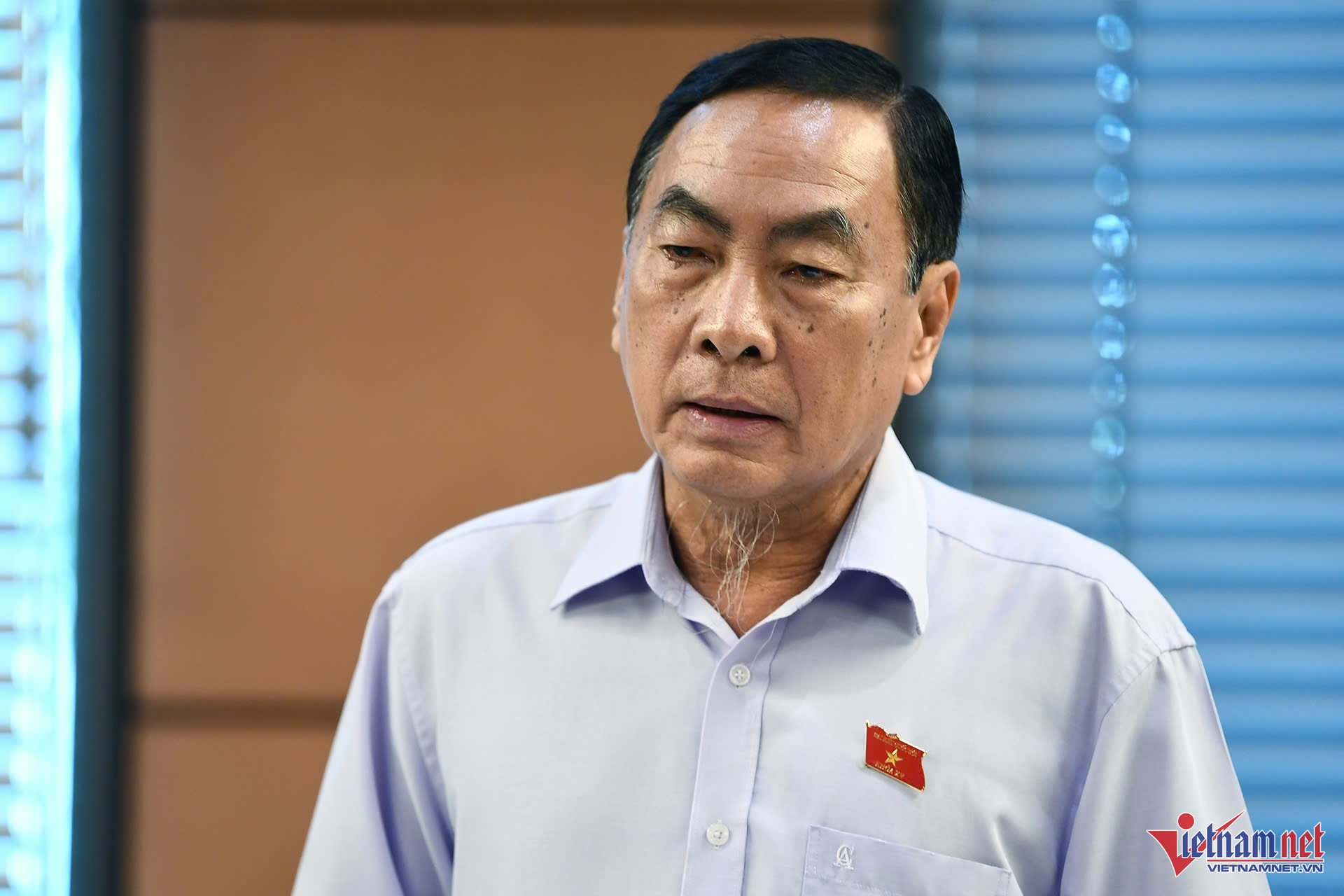 W-phamvanhoa.jpg