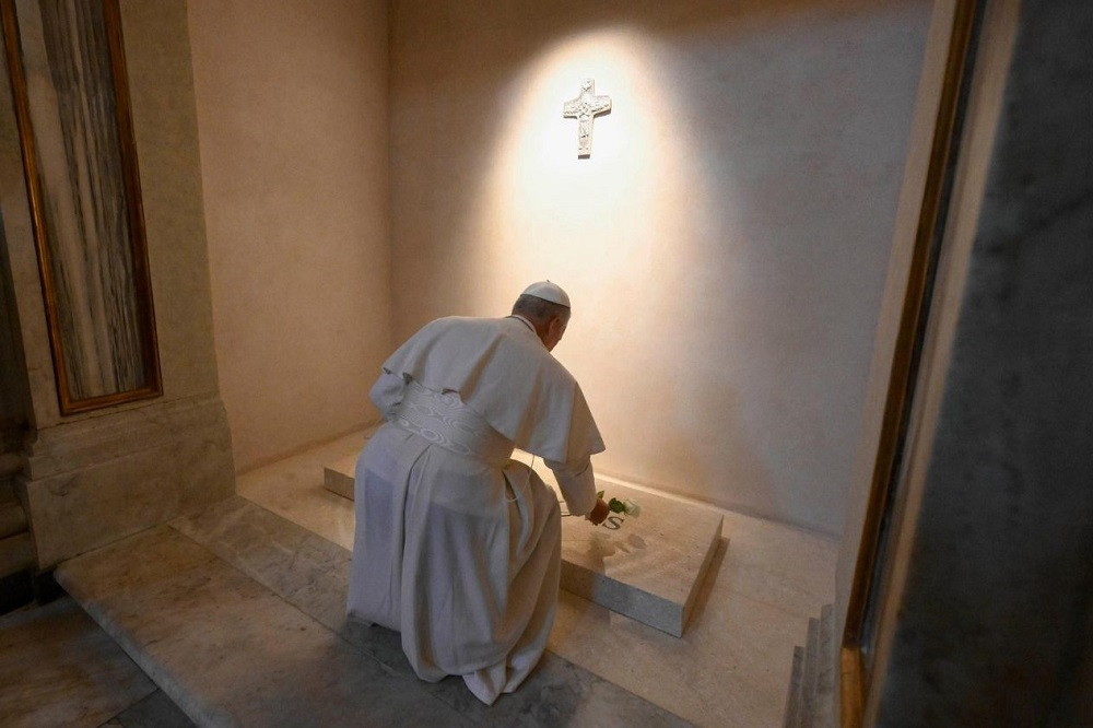 Francis 2.jpeg