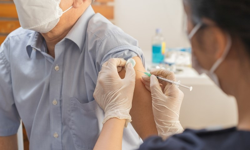 Tin vui, phát hiện loại vaccine có thể giúp giảm 26% nguy cơ đột quỵ, suy tim và tử vong do bệnh tim - ảnh 1