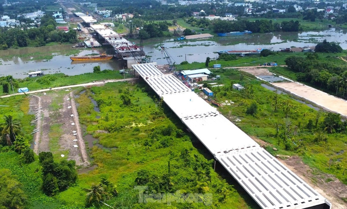 Cuối tháng này, hợp long cầu vượt sông thứ 3 giữa 2 tỉnh, thành giàu nhất Việt Nam- Ảnh 2. Cuối tháng này, hợp long cầu vượt sông thứ 3 giữa 2 tỉnh, thành giàu nhất Việt Nam- Ảnh 2.