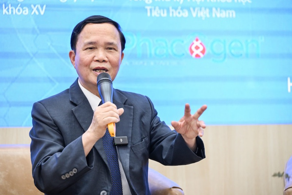 Bác sĩ Bạch Mai cảnh báo 1 loại ung thư gây tử vong thứ 3 thế giới đang ‘tăng tốc’, là hệ quả của ăn uống thiếu lành mạnh, ít vận động - ảnh 2