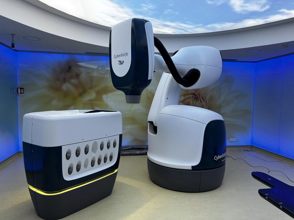 Một bệnh viện Việt Nam vừa ‘chơi lớn’ đầu tư 200 tỷ đưa robot điều trị ung thư về nước: Công nghệ lần đầu tiên xuất hiện tại ĐNA, sẽ được BHYT chi trả - ảnh 3