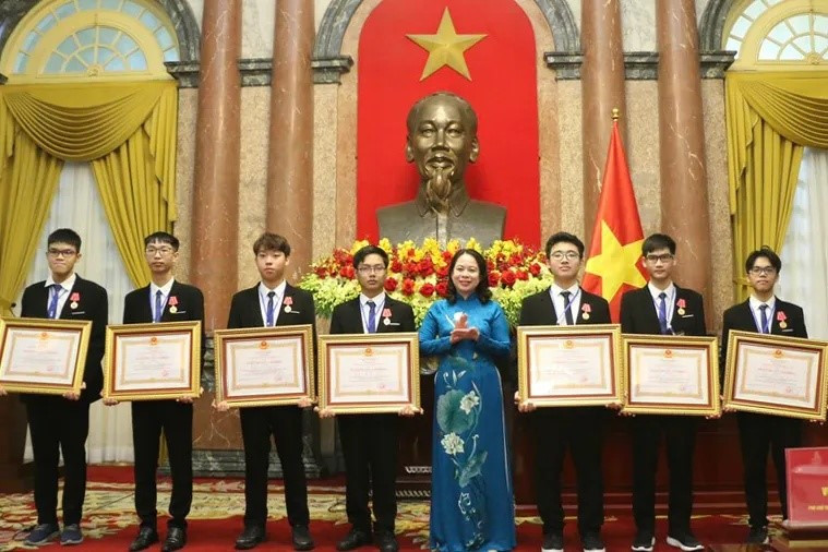 'Thần đồng' Hóa học Việt Nam đạt Huy chương Vàng Olympic Hóa học quốc tế 2023 với điểm số cao nhất đoàn, xếp thứ 7 thế giới - ảnh 2