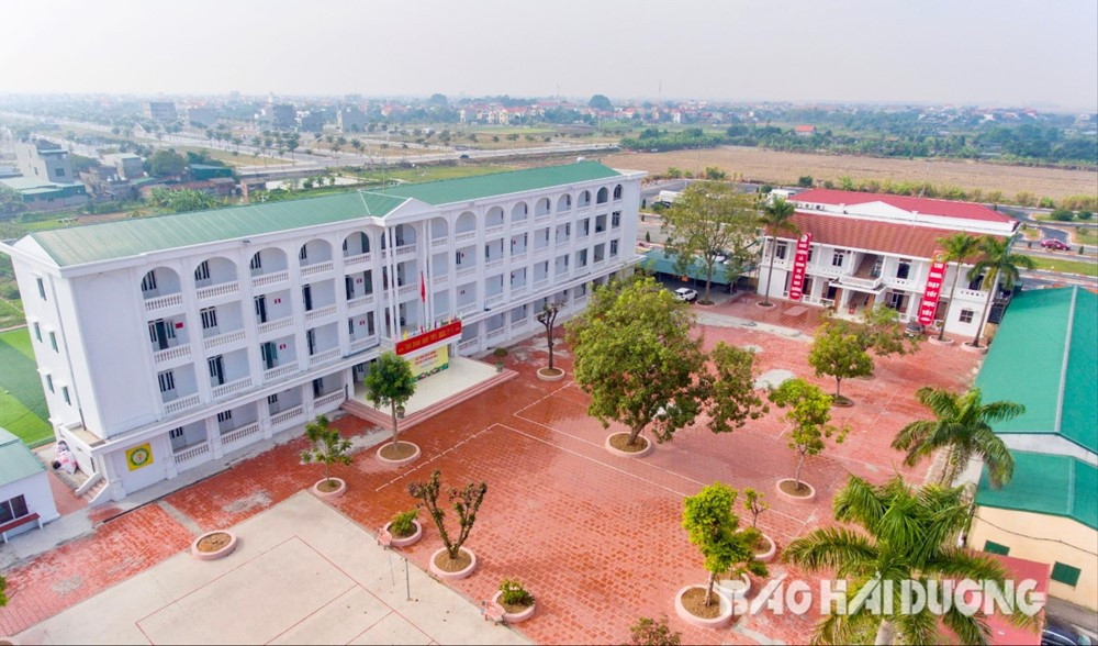 Danh sĩ nổi tiếng được đặt tên cho nhiều ngôi trường, con đường lớn ở Việt Nam - ảnh 2