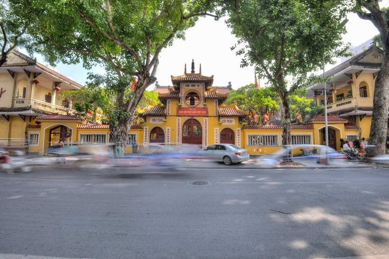 Ngôi chùa hơn 500 tuổi được mệnh danh là cổ tự linh thiêng nhất Thủ đô, tọa lạc giữa trung tâm phố cổ, được chọn làm nơi cung nghinh xá lợi Đức Phật ở Hà Nội - ảnh 1