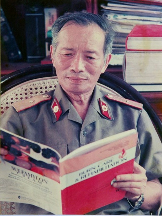 Gia đình duy nhất Việt Nam có 3 bố con cùng vinh dự được nhận Giải thưởng Hồ Chí Minh, 2/3 người mang hàm tướng quân đội - ảnh 1