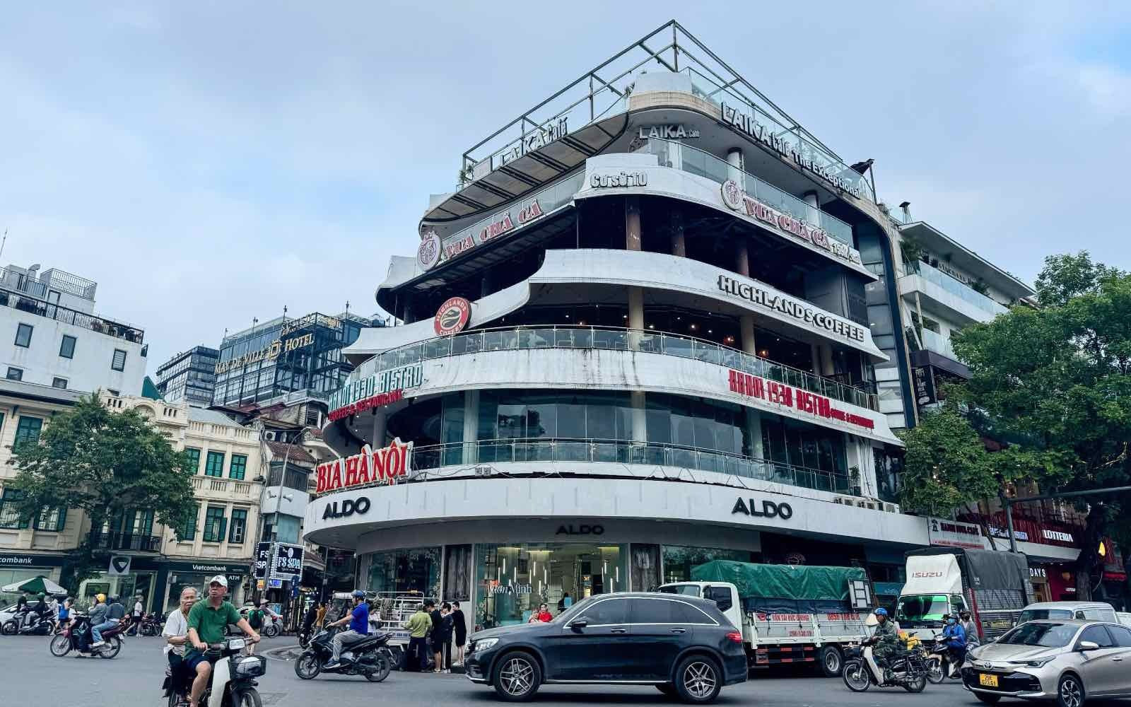Tòa nhà Hàm cá mập. Nguồn ảnh: Báo Lao động Tòa nhà Hàm cá mập. Nguồn ảnh: Báo Lao động