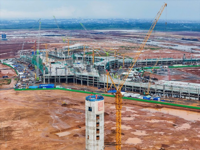 Thần tốc như siêu sân bay lớn nhất Việt Nam: Hạng mục được xem như 'bộ não' vượt tiến độ 2 tháng- Ảnh 2. Thần tốc như siêu sân bay lớn nhất Việt Nam: Hạng mục được xem như 'bộ não' vượt tiến độ 2 tháng- Ảnh 2.