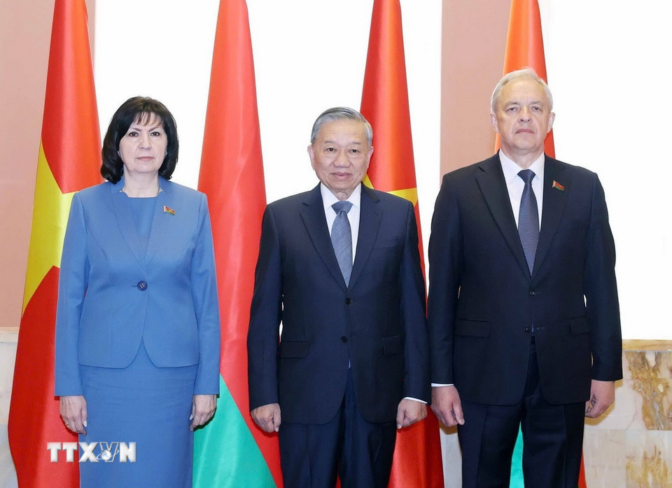 tong bi thu to lam belarus natalya kochanova igor sergeyenko 3.jpg