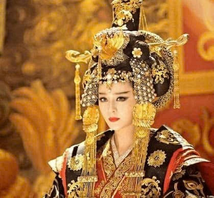 3 người phụ nữ thay mặt thiên tử quyết định vận mệnh Trung Hoa: Một người cầm quân, một người nhường ngôi, một người lập triều - ảnh 3
