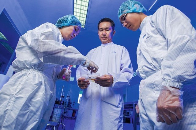 Tiến sĩ là 'cha đẻ' của vaccine Covid-19 'made in Vietnam' đầu tiên vừa qua đời: Tài sản hàng nghìn tỷ, lấy con gái gia tộc quyền lực bậc nhất cả nước - ảnh 4