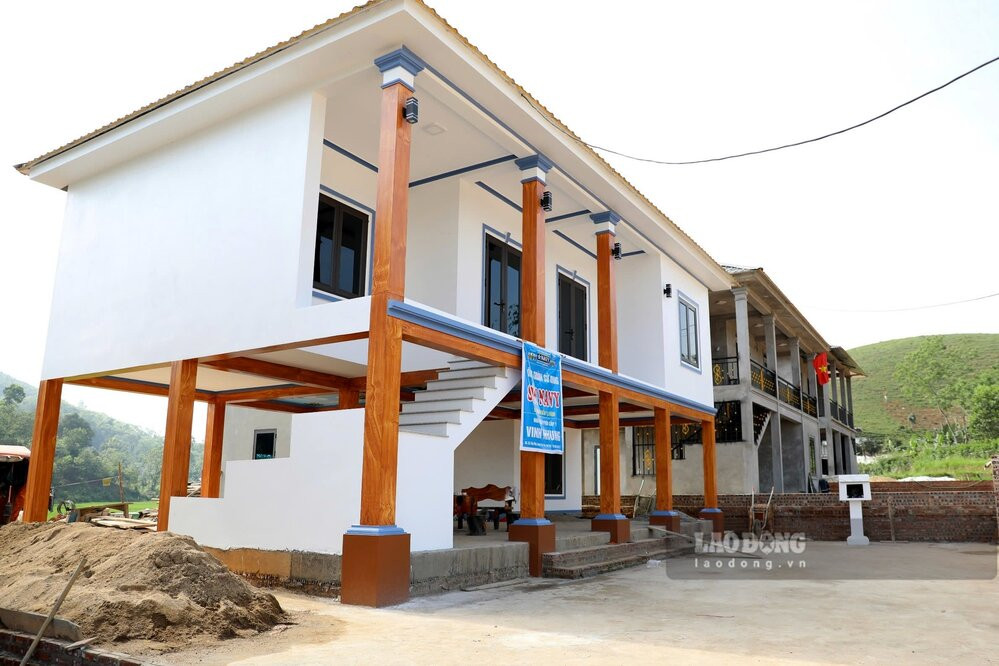 Chiêm ngưỡng làng tái định cư đẹp như khu nhà ở liền kề giữa núi đồi- Ảnh 2. Chiêm ngưỡng làng tái định cư đẹp như khu nhà ở liền kề giữa núi đồi- Ảnh 2.