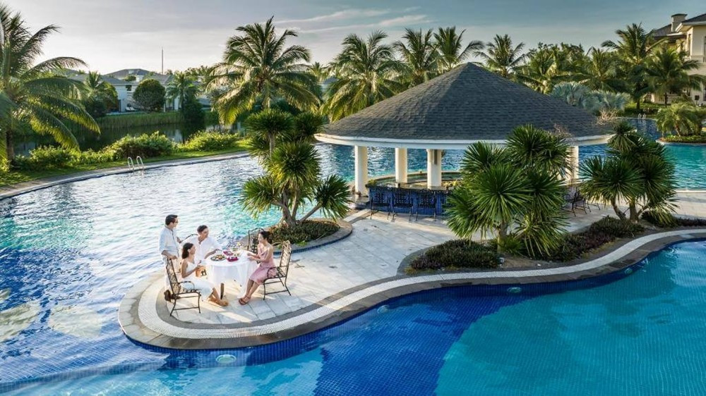 Công ty của ông Phạm Nhật Vượng bắt tay 4 'ông lớn' của Nga, Việt Nam sắp đón hơn 400.000 lượt khách, một ngành hứa hẹn bội thu trong năm nay - ảnh 3