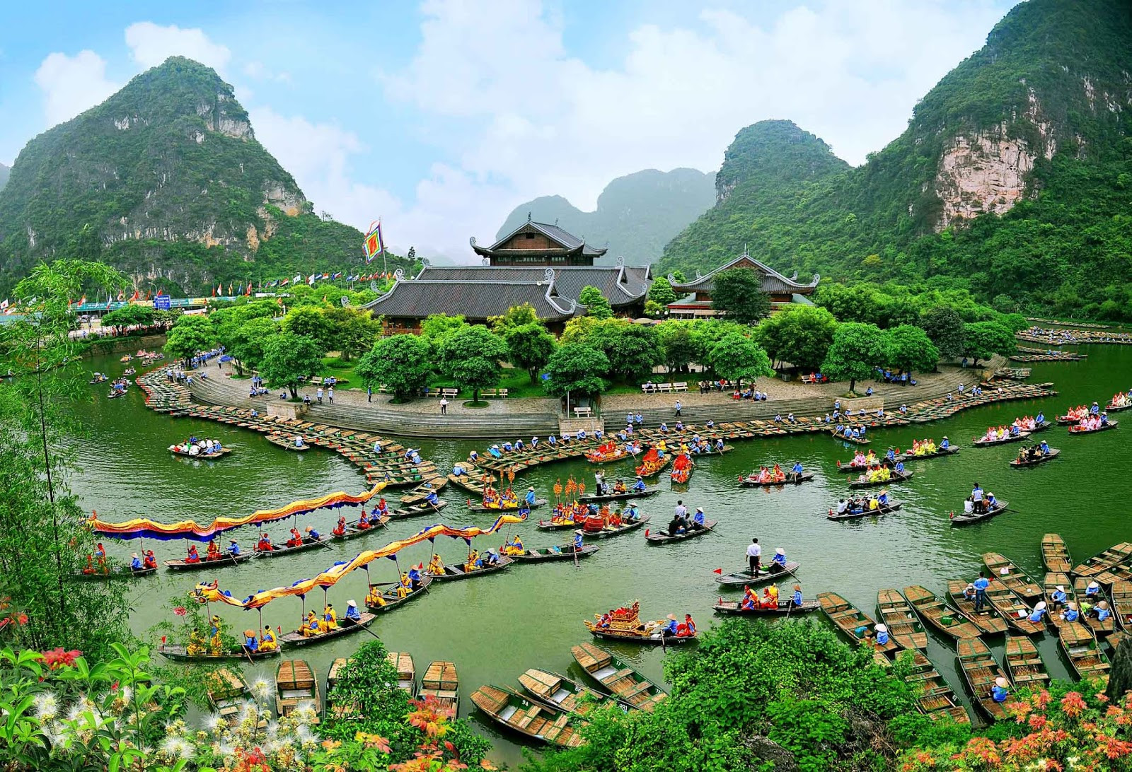 Sau khi 3 tỉnh này 'về chung một nhà', tỉnh mới sẽ sở hữu hai ngôi chùa lớn nhất Việt Nam và di sản ‘kép’ đầu tiên ở Đông Nam Á- Ảnh 3. Sau khi 3 tỉnh này 'về chung một nhà', tỉnh mới sẽ sở hữu hai ngôi chùa lớn nhất Việt Nam và di sản ‘kép’ đầu tiên ở Đông Nam Á- Ảnh 3.