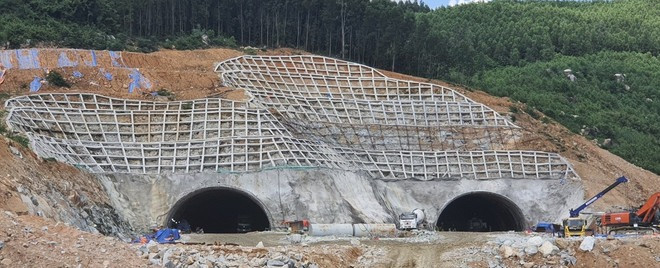 Tin vui với hàng loạt hầm đường bộ trên cao tốc Bắc - Nam- Ảnh 1. Tin vui với hàng loạt hầm đường bộ trên cao tốc Bắc - Nam- Ảnh 1.
