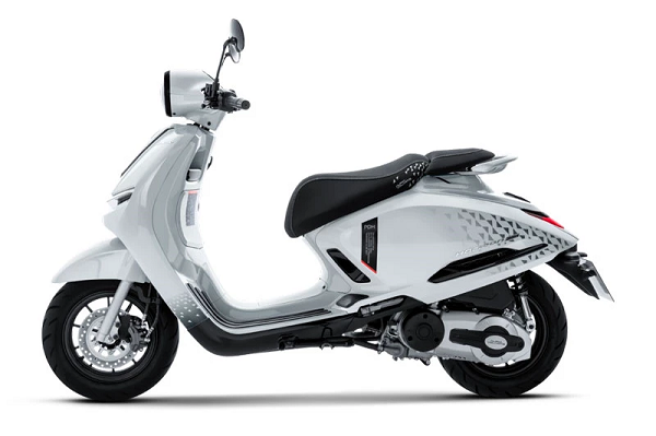 Tân binh xe tay ga 276cc 