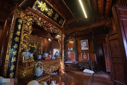 Nghệ sĩ hài là 'đại gia ngầm', lập kỷ lục Việt Nam, sở hữu biệt phủ dát vàng, làm bằng gỗ quý giá trị hàng chục tỷ - ảnh 4