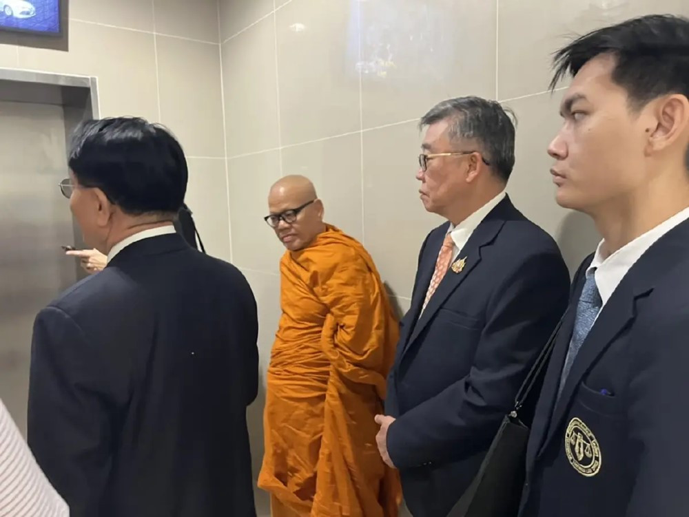 Bắt sư trụ trì biển thủ hơn 230 tỷ đồng của nhà chùa để đánh bạc trực tuyến - ảnh 1