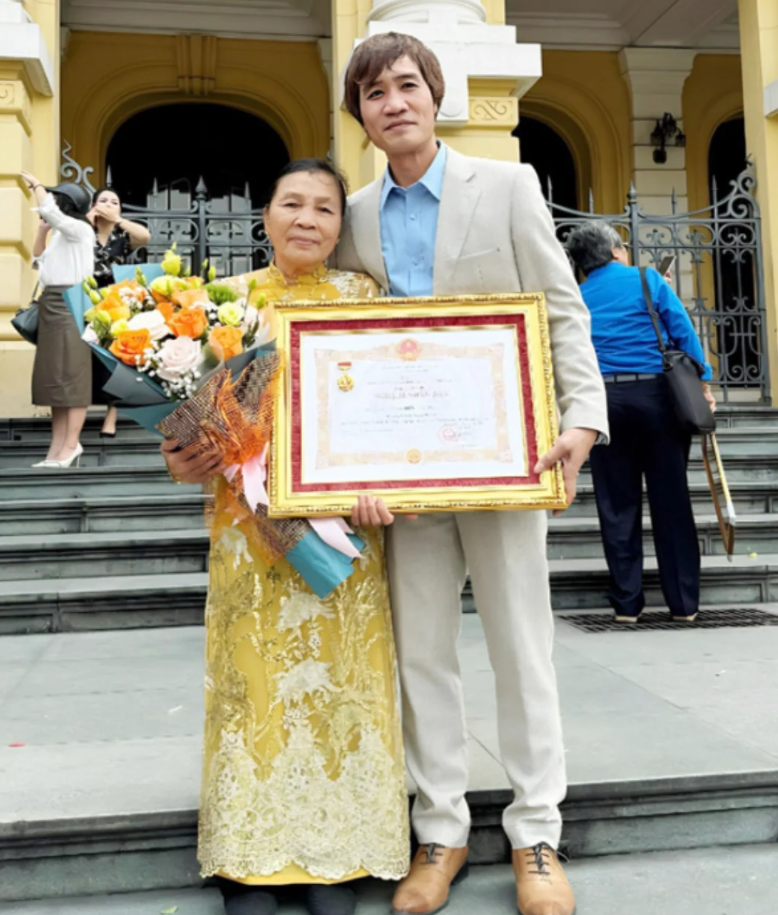 Gia đình hiếm hoi có hai anh em được phong NSND: Người là biên đạo múa nổi tiếng, người sở hữu giọng bass hiếm bậc nhất Việt Nam - ảnh 5