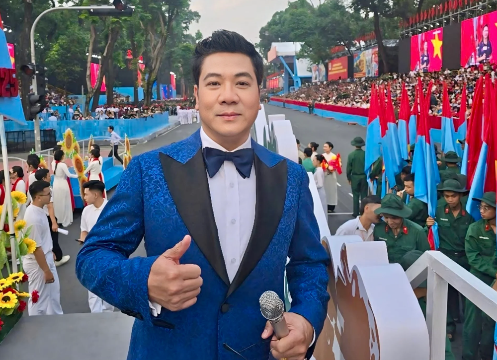 Gia đình hiếm hoi có hai anh em được phong NSND: Người là biên đạo múa nổi tiếng, người sở hữu giọng bass hiếm bậc nhất Việt Nam - ảnh 1
