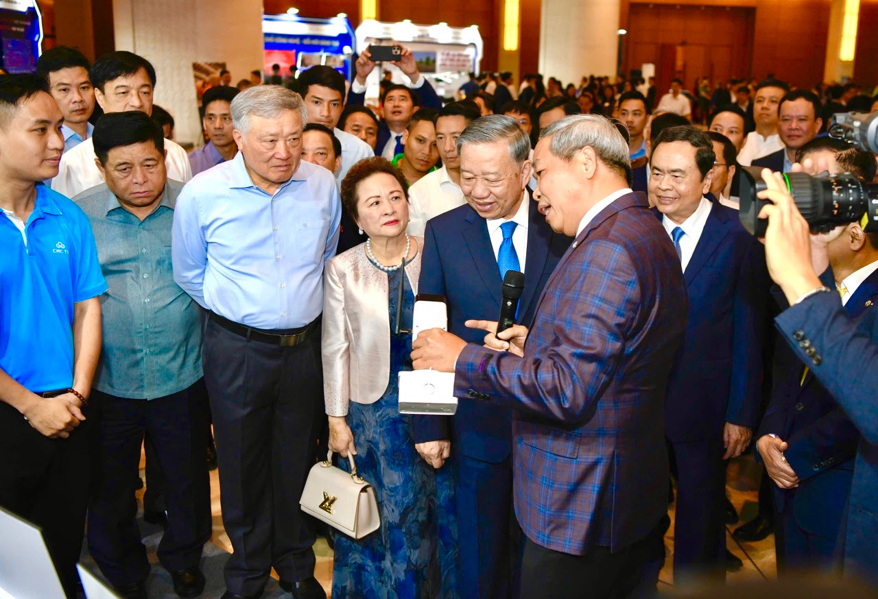Phát biểu của Tổng Bí thư Tô Lâm tại Hội nghị toàn quốc quán triệt, triển khai Nghị quyết số 66 và Nghị quyết số 68- Ảnh 3. Phát biểu của Tổng Bí thư Tô Lâm tại Hội nghị toàn quốc quán triệt, triển khai Nghị quyết số 66 và Nghị quyết số 68- Ảnh 3.