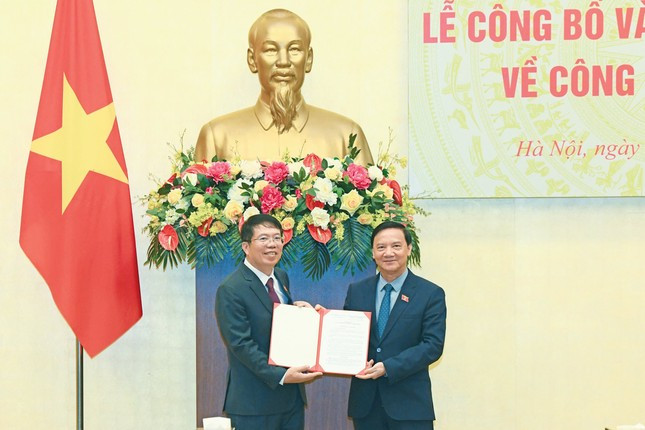 Bổ nhiệm Phó Chủ nhiệm Văn phòng Quốc hội ảnh 1