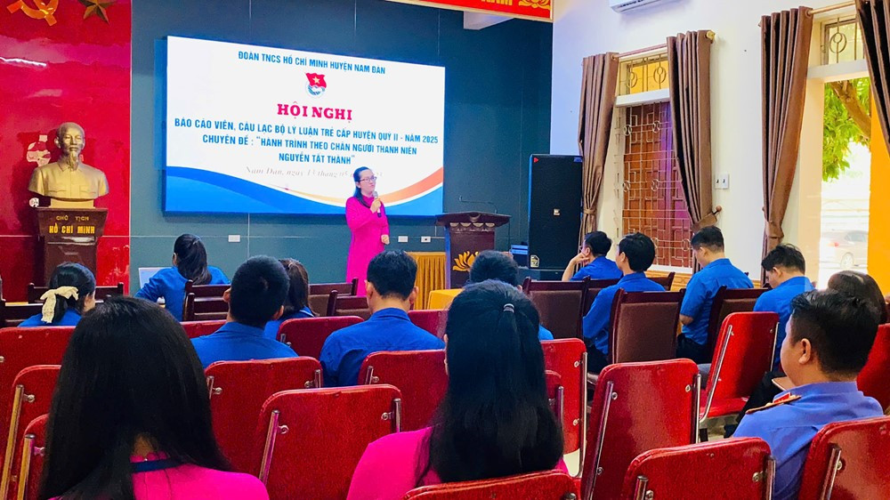 Hàng triệu trái tim Việt hướng về làng Sen trong tháng Năm lịch sử - ảnh 9
