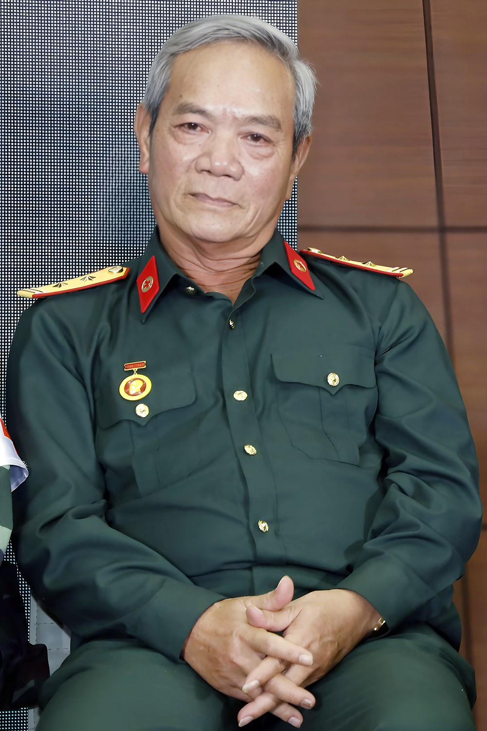 Nam Đại tá được phong NSND ở tuổi 55, nổi tiếng là 'bố chồng khó tính', đời thực truân chuyên, nhà có 9 người mặc áo lính - ảnh 1