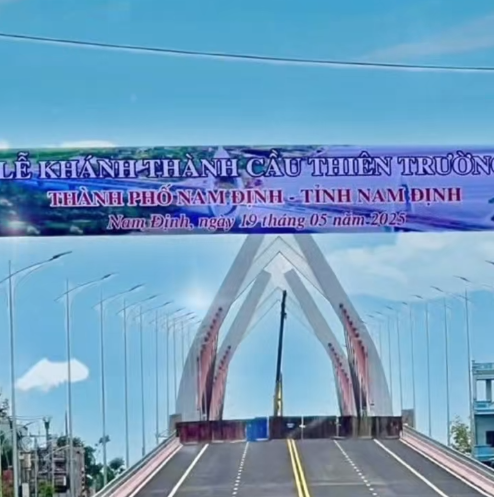 Hôm nay, chính thức khánh thành cây cầu dây văng đầu tiên bắc qua con sông biểu tượng tại Nam Định- Ảnh 1. Hôm nay, chính thức khánh thành cây cầu dây văng đầu tiên bắc qua con sông biểu tượng tại Nam Định- Ảnh 1.