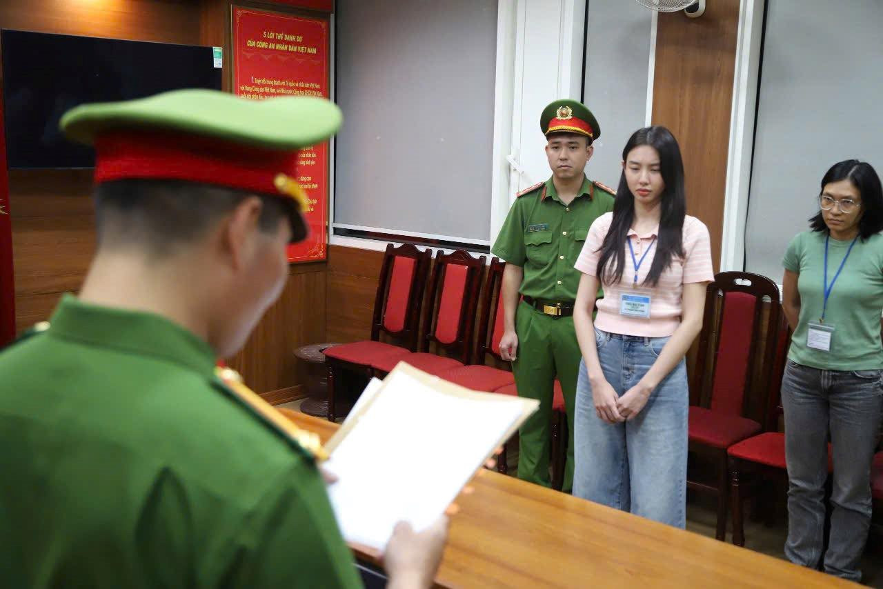 nguyen-thuc-thuy-tien-1(1).jpg