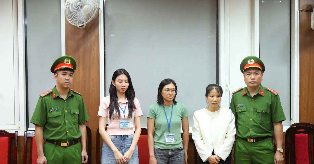 Hoa hậu Thùy Tiên đối diện mức phạt nào?