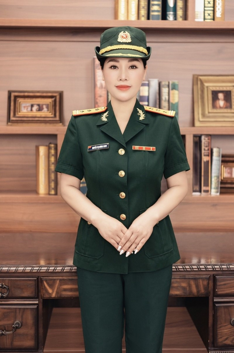 Thượng tá, NSƯT là cháu ruột của nhạc sĩ An Thuyên, có chồng là nhà báo nổi tiếng - ảnh 1