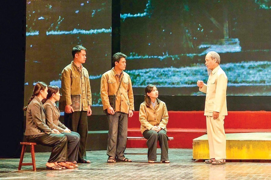 NSƯT từng hơn 40 lần vào vai Bác Hồ, giống đến mức khiến Đại tướng Võ Nguyên Giáp bật khóc, được cả Guinness vinh danh - ảnh 2