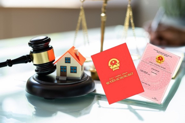 Từ bây giờ, làm sổ đỏ mới phải đóng những khoản phí nào?- Ảnh 1. Từ bây giờ, làm sổ đỏ mới phải đóng những khoản phí nào?- Ảnh 1.