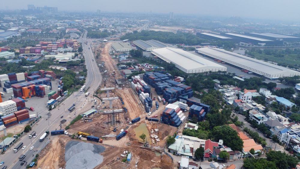Nút giao 3 tầng phức tạp nhất Vành đai 3 TP. HCM dần thành hình, cố gắng thông tuyến chính trong năm nay- Ảnh 2. Nút giao 3 tầng phức tạp nhất Vành đai 3 TP. HCM dần thành hình, cố gắng thông tuyến chính trong năm nay- Ảnh 2.