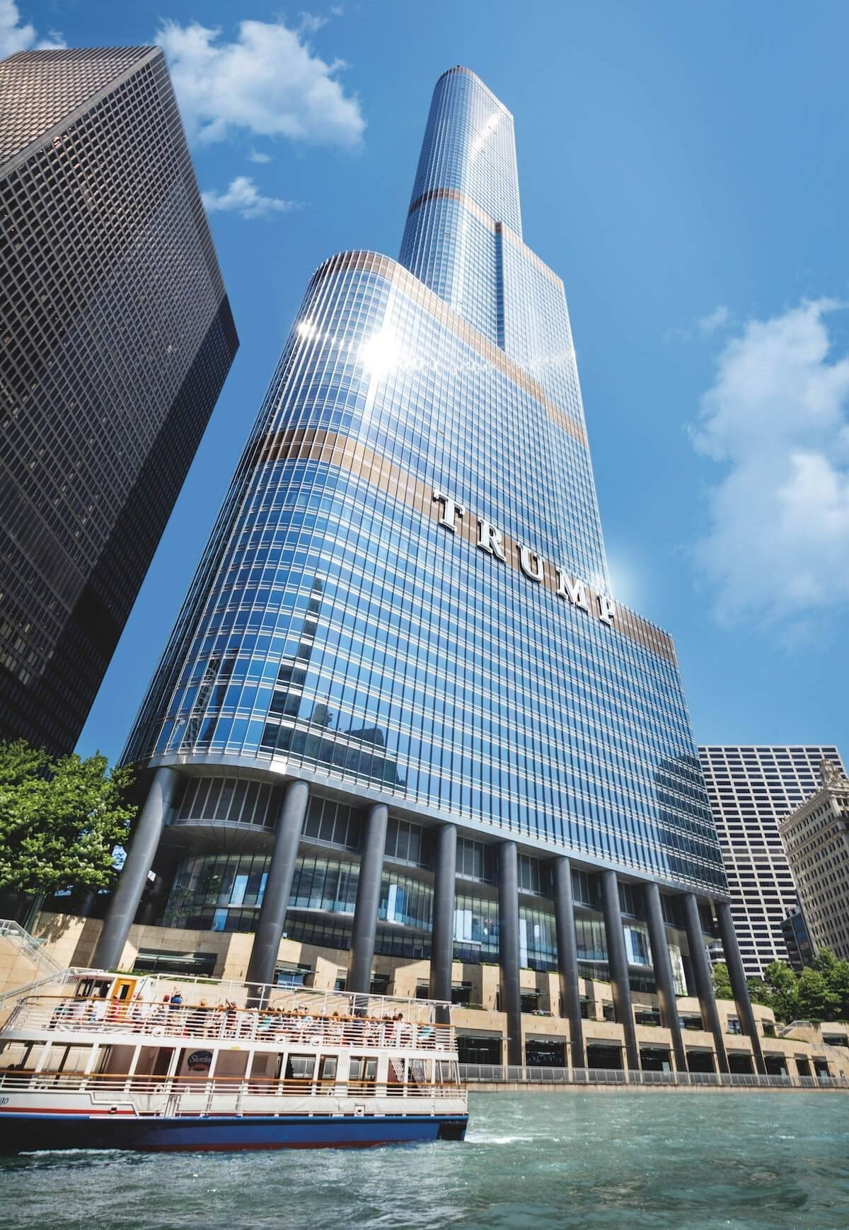 Trump Tower: Những tòa tháp chọc trời được xem là biểu tượng của một đế chế với sức hấp dẫn của 'giấc mơ Mỹ'- Ảnh 3. Trump Tower: Những tòa tháp chọc trời được xem là biểu tượng của một đế chế với sức hấp dẫn của 'giấc mơ Mỹ'- Ảnh 3.