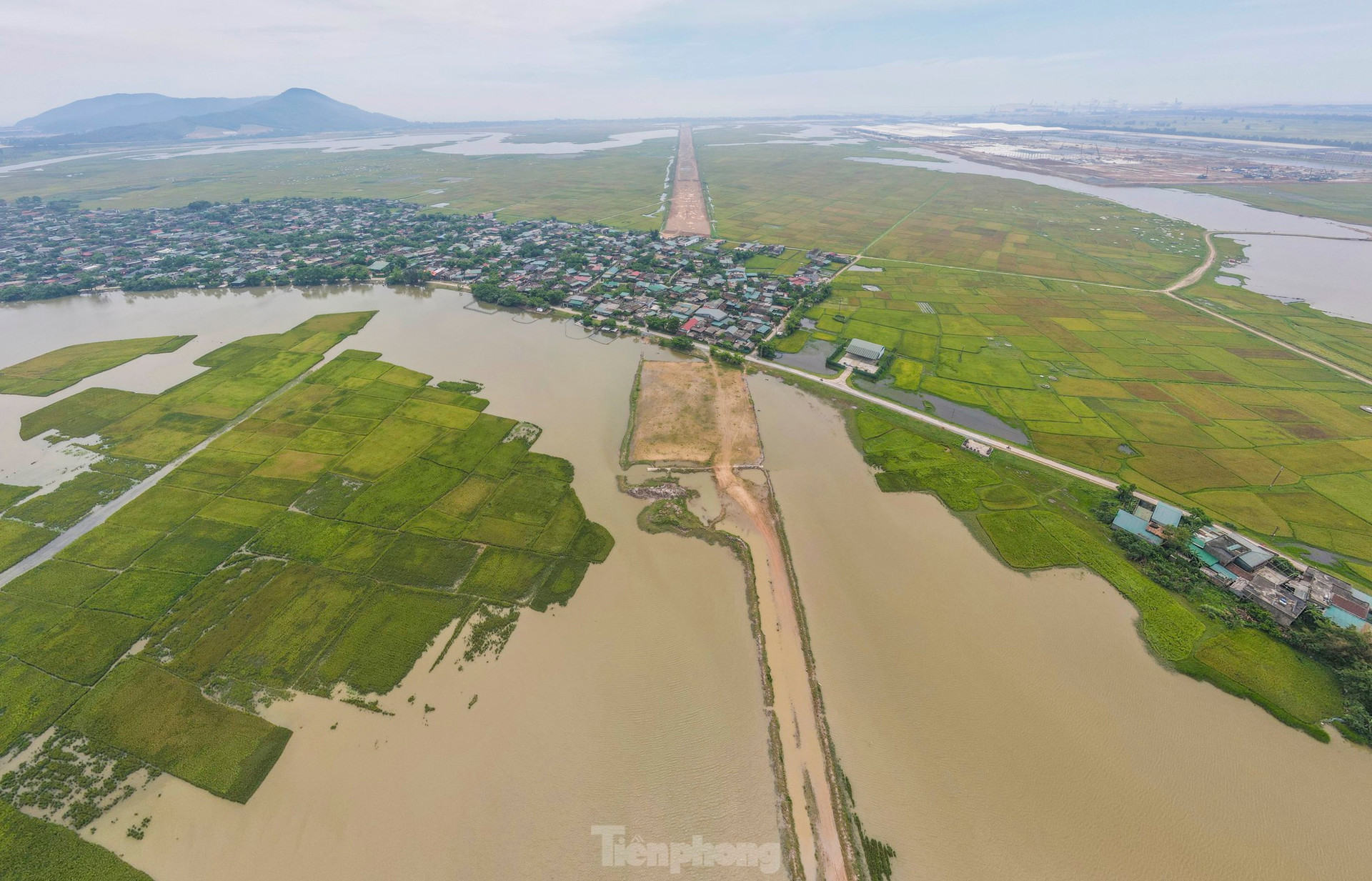 Lý do dự án đường nghìn tỷ ở Hà Tĩnh thi công 'nhảy cóc' ảnh 3